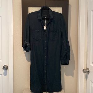 NWT Velvet Heart soft denim dress from Tencel (TM). Size M. Dark river blue